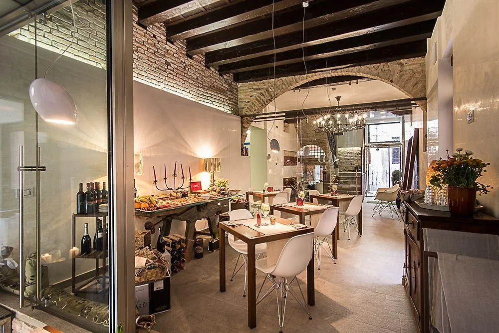 **** Hotel Corte Di Gabriela Venice Italy