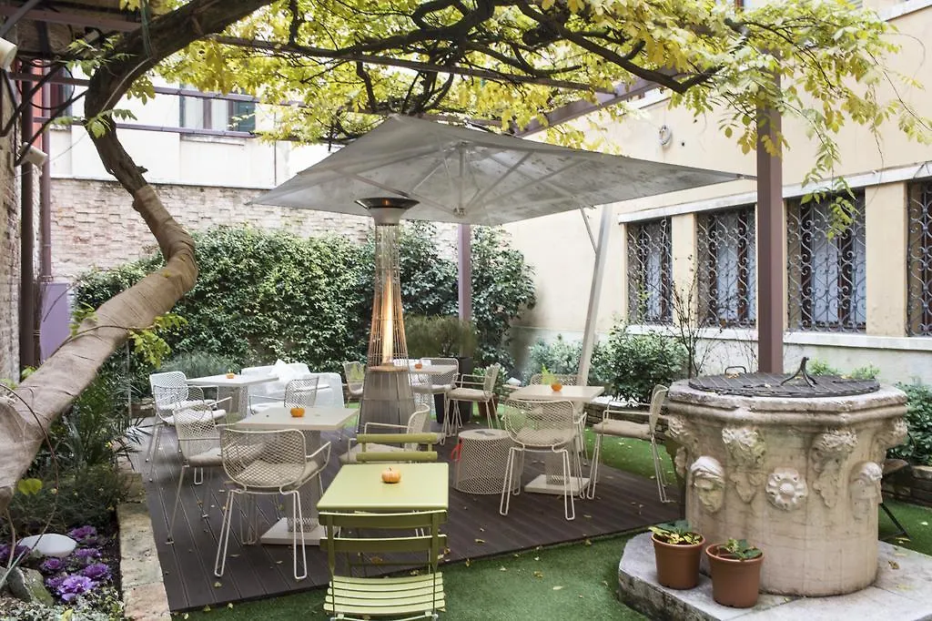 **** Hotel Corte Di Gabriela Venice Italy